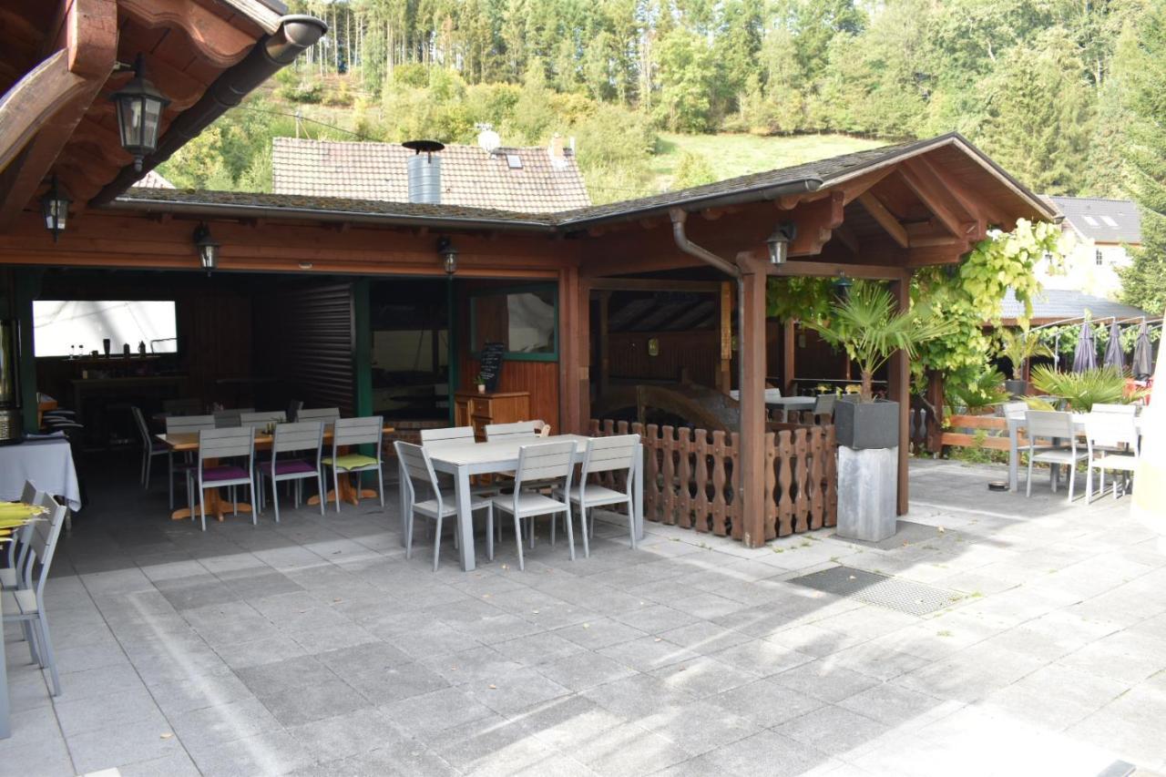 Hotel-Restaurant Theis-Muehle Biersdorf Eksteriør bilde