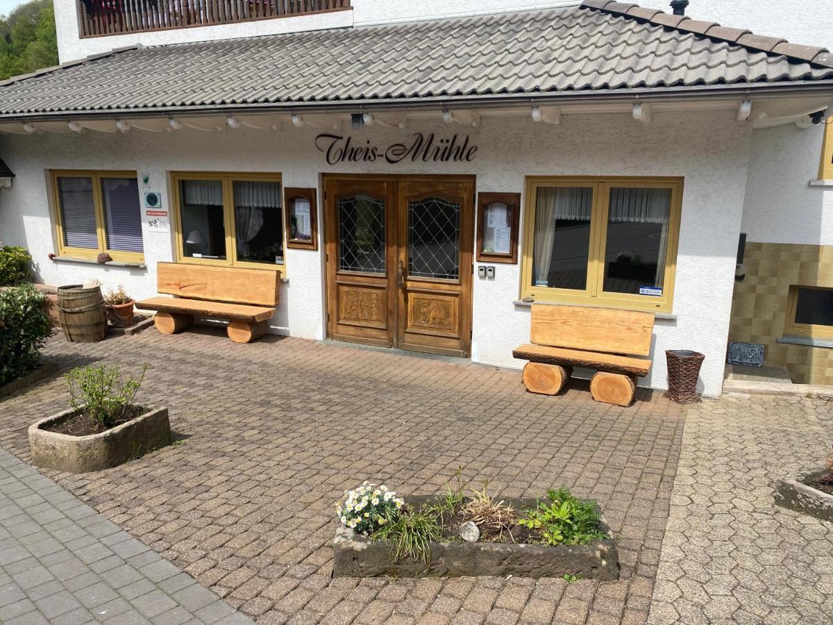 Hotel-Restaurant Theis-Muehle Biersdorf Eksteriør bilde