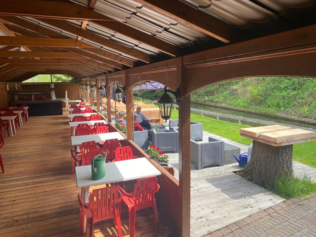 Hotel-Restaurant Theis-Muehle Biersdorf Eksteriør bilde
